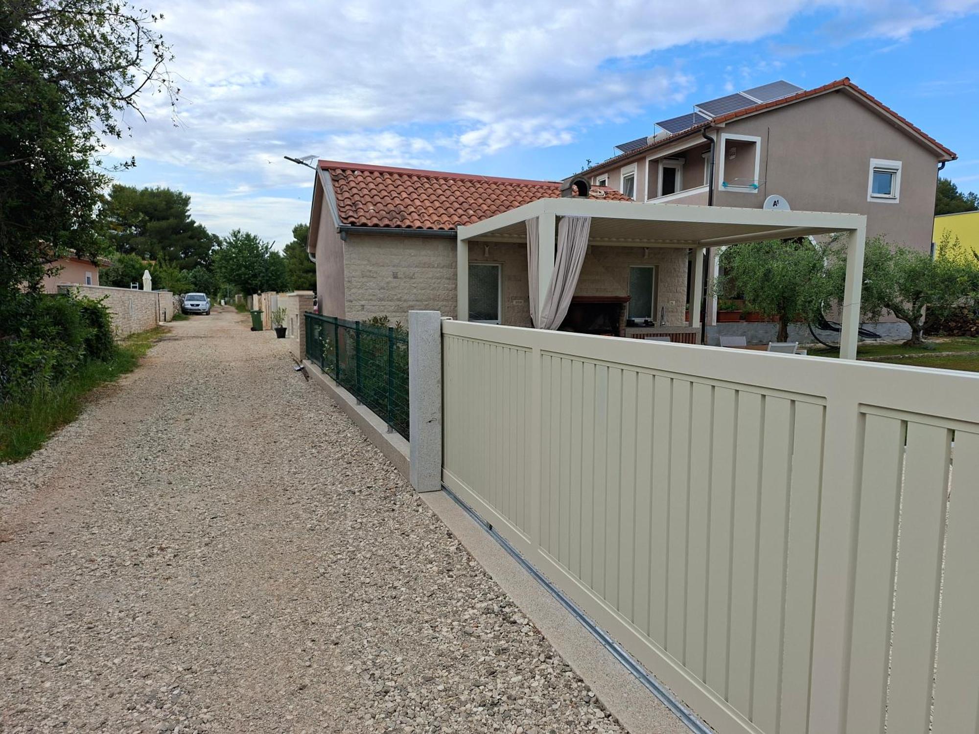 Apartment & Rooms Roza Peroj Exterior foto